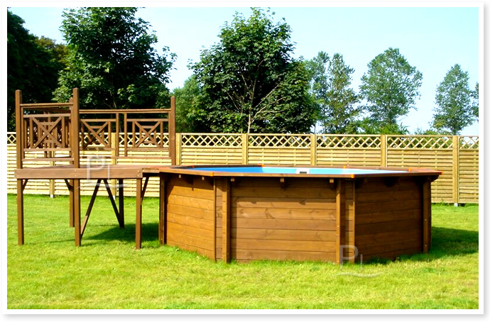 Terrazza in legno per piscina fuoriterra in legno - Immagine 1