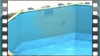 Montaggio piscina in legno - Posa del liner