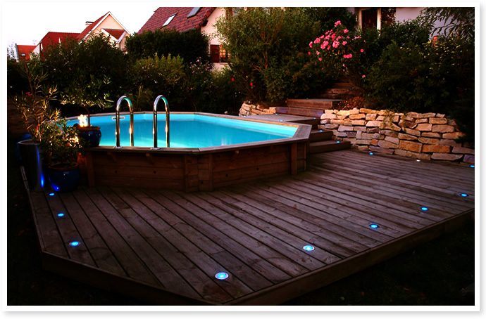 Illuminazione per piscina fuoriterra in legno - Immagine 1